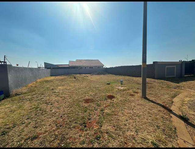 LAND FOR SALE IN VILLA LIZA